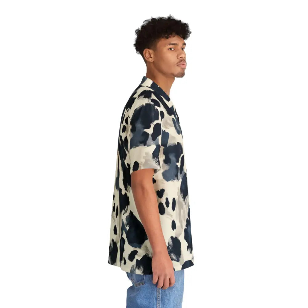Man in patterned short-sleeved Hawaiian shirt for Surreal Summerwear collection